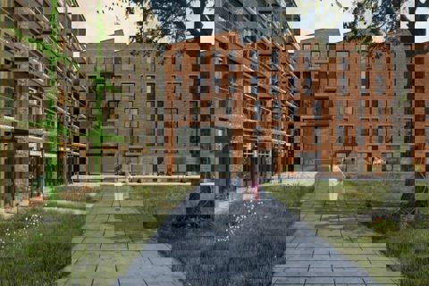 foto blok appartementen bruine stenen