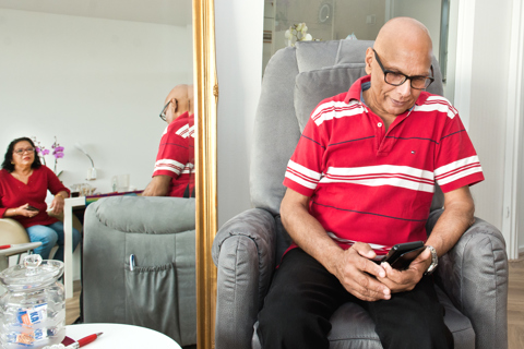 een huurder logt in op Mijn Rochdale